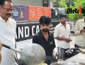 કોટેચા ચોક જીતુ વાઘાણીએ જાતે ગાંઠિયા-મરચા તળ્યા