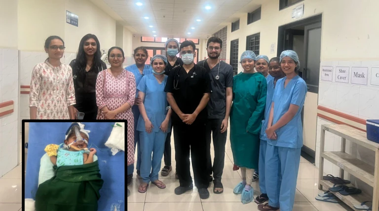દુર્લભ નેઝોફેરિંક્સ ગાંઠ દૂર કરી રાજકોટ સિવિલે જન્મથી શ્વાસની તકલીફ ધરાવતા 20 દિવસના નવજાતને નવજીવન આપ્યું સફળતાપૂર્વક