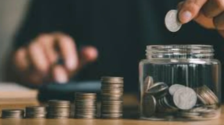 મોંઘવારીના વધતા પ્રભાવ વચ્ચે ‘ફ્રેન્ડફ્લેશન’થી શહેરી યુવાનોની મિત્રતા કેમ બની રહી ખર્ચાળ