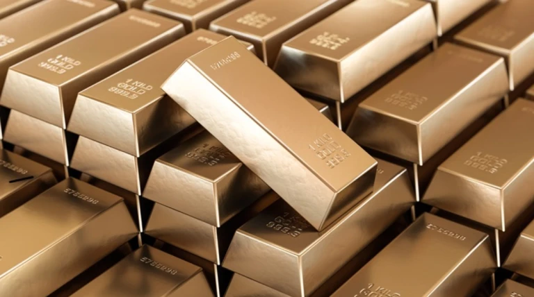 ચાંદીની કિંમત ફરી અઢી લાખને પાર, 24 કલાકમાં જબરદસ્ત તેજી; સોનામાં પણ ઉછાળો