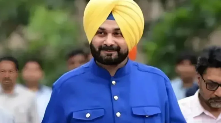 કપિલ શર્મા શોની સિઝન-3માં નવજોત સિદ્ધુને કેટલા રૂપિયા મળ્યા? એપિસોડ દીઠ ફી અને કુલ કમાણીનો ખુલાસો