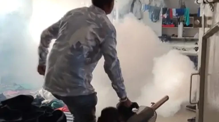 રાજકોટમાં શિયાળાની ઋતુમાં રોગચાળો વકર્યો: શરદી-ઉધરસ અને તાવના 2,132 કેસ, ડેન્ગ્યુ સહિત કુલ 2,328 દર્દીઓ સામે આવતા આરોગ્ય વિભાગ સતર્ક