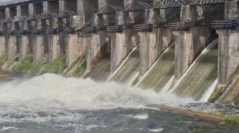 રાજકોટમાં પાણી કટોકટી વચ્ચે સૌની યોજનાથી નર્મદા પાણી આપવા મનપાની સરકારને તાત્કાલિક માગ