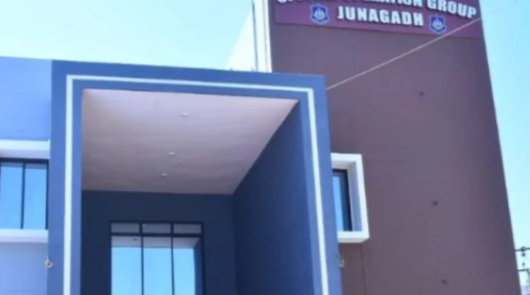 દિલ્હી બ્લાસ્ટ બાદ ગુજરાત સતર્ક: જૂનાગઢમાં જમ્મુ-કાશ્મીરના બે શંકાસ્પદ યુવકોની અટકાયત, SOG દ્વારા પૂછપરછ ચાલુ