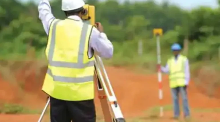 જમીન માપણી પ્રણાલીમાં મોટો ફેરફાર: હવે કલેક્ટર જ આપશે લાયસન્સ, નાગરિકોને ઝડપી સર્વિસની આશા