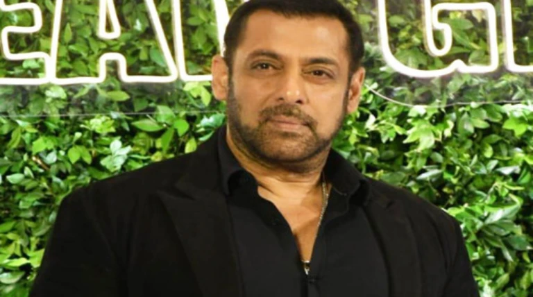 એક્ટર સલમાન ખાન હવેથી સિનિયર સિટિઝન: 60મા જન્મદિવસે ફાર્મહાઉસમાં યોજી ગ્રાન્ડ પાર્ટી, સ્ટાર્સની જમાવટ