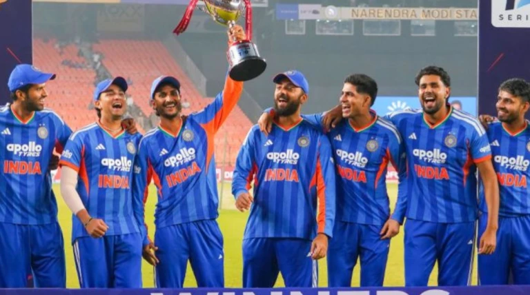 તિલક, હાર્દિક કે અભિષેક નહીં, શાનદાર બોલિંગથી વરુણ ચક્રવર્તી બન્યો ટીમ ઈન્ડિયાનો પ્લેયર ઓફ ધ સિરીઝ હીરો