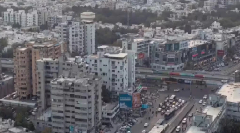 એસજી હાઈવે પર 500 કરોડનો મેગા જમીન સોદો: રિયલ એસ્ટેટ માર્કેટમાં ફરી ભારે હલચલ મચી