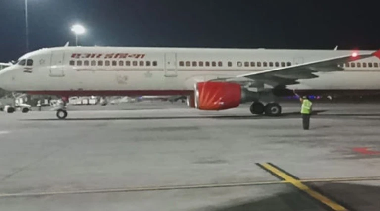 A320 વિમાનમાં સોફ્ટવેર ખામી વચ્ચે એર ઈન્ડિયા અને ઈન્ડિગોએ જાહેર કરી એડવાઈઝરી