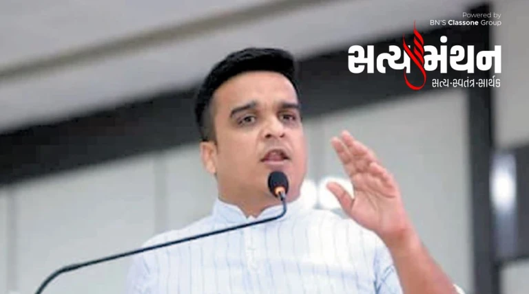 દોંગાની ગેંગે પડાવેલી કરોડોની જમીનનો દસ્તાવેજ  પોલીસ જાપ્તા વચ્ચે ખેડૂતને પરત કરાયો