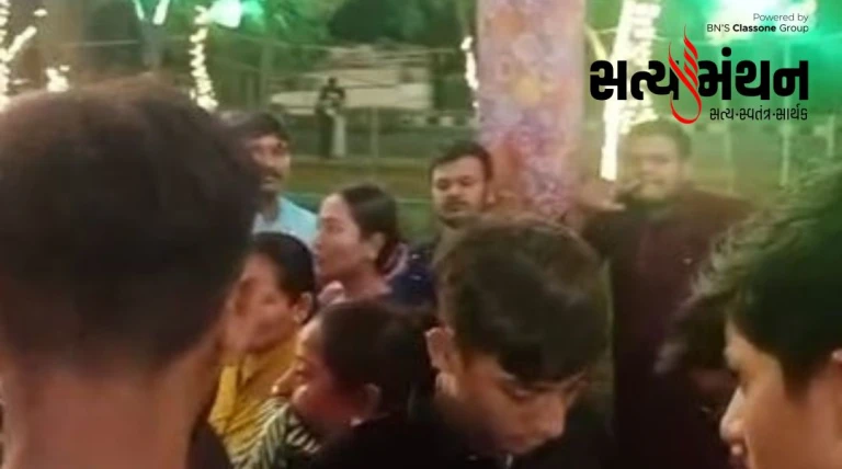 ગાંધીનગરમાં ગરબાના પંડાલમાં 'તિલક' અભિયાન દરમિયાન બે વિધર્મી ઝડપાયા